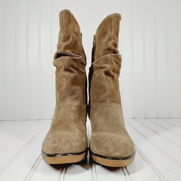 G.H. Bass & Co. Tan Leather Wedge Boots H566 - Picture 3 of 11